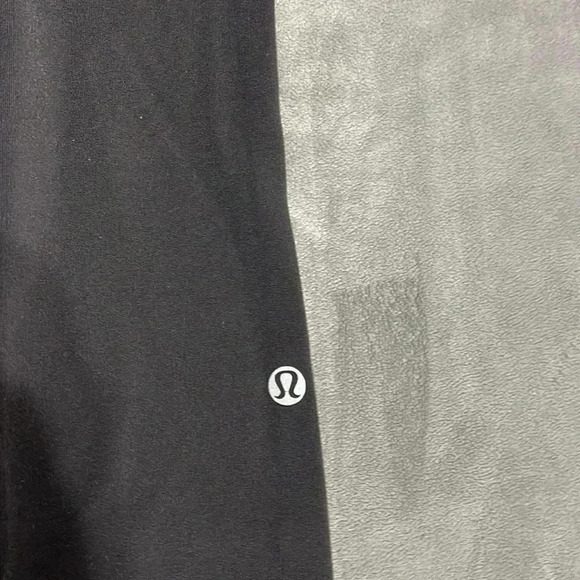 Lululemon Reversible Cropped Leggings - Picture 3 of 6